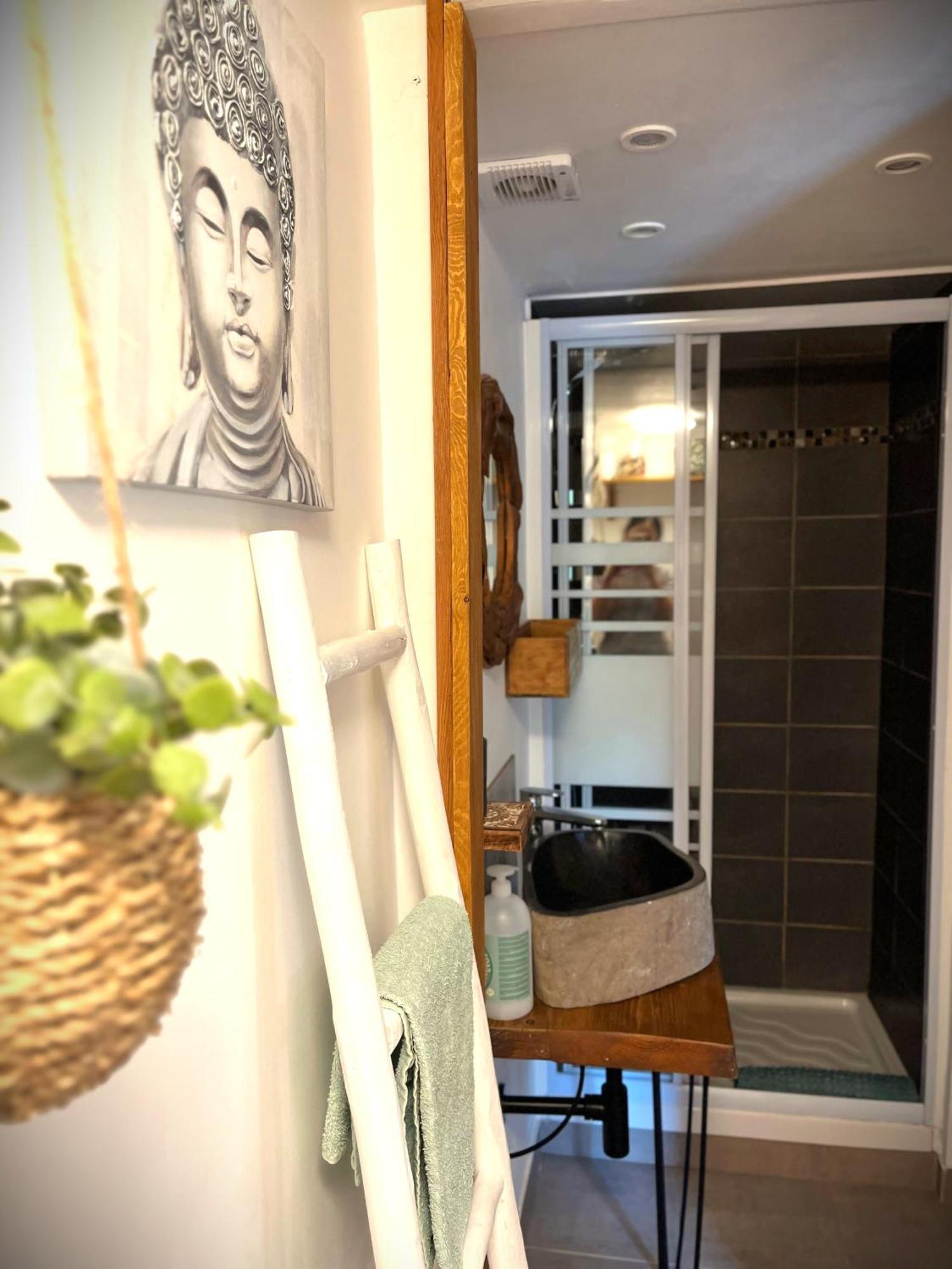 Cozy Mini House With Beautiful Views Apartment Eygliers Exterior photo